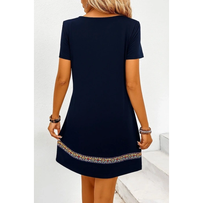 Kadın Kısa Kollu V Yakalı Etnik Desen şerit Detaylı Viskon Elbise