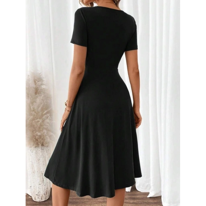 Kadın Kısa Kollu V Yakalı önden Düğmeli A Kesim Dokuma Elbise