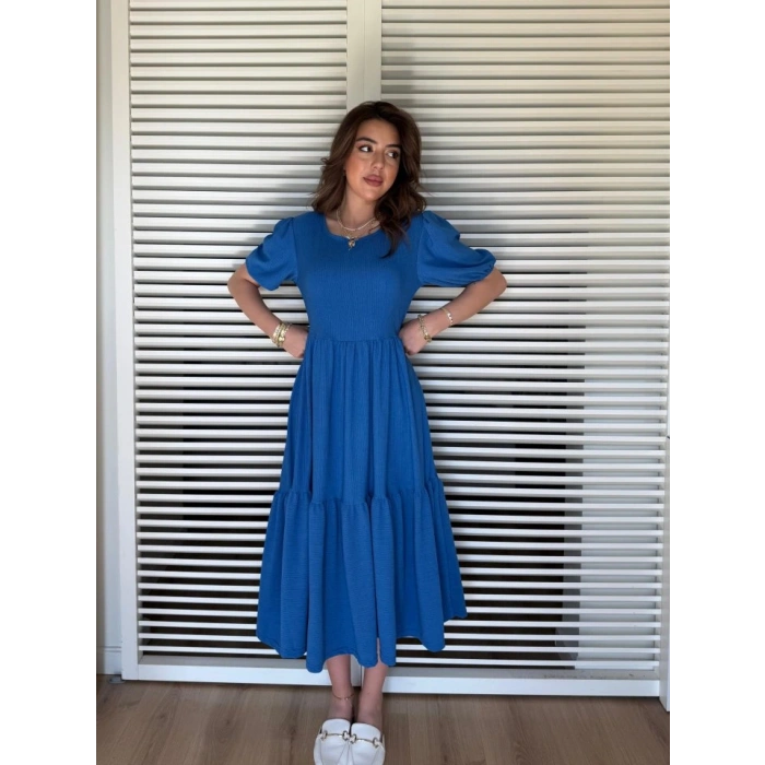 Kadın Kısa Kollu Yakası Açık Katlı Bürümcük Balon Elbise