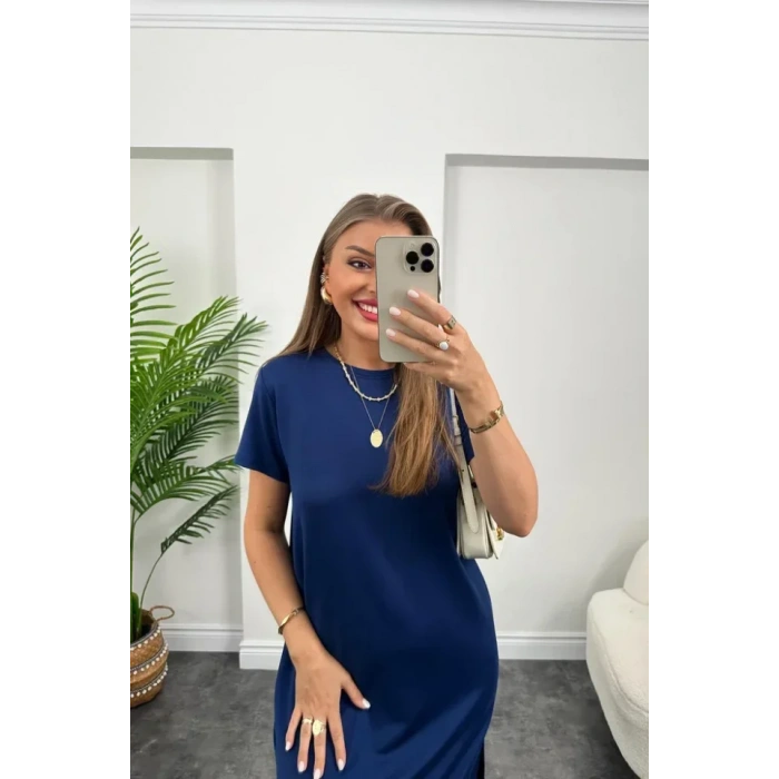 Kadın Kısa Kollu Yırtmaç Detaylı Salaş Viskon Elbise