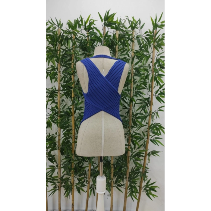 Kadın Kolsuz Sırt çapraz Detay Triko Bluz