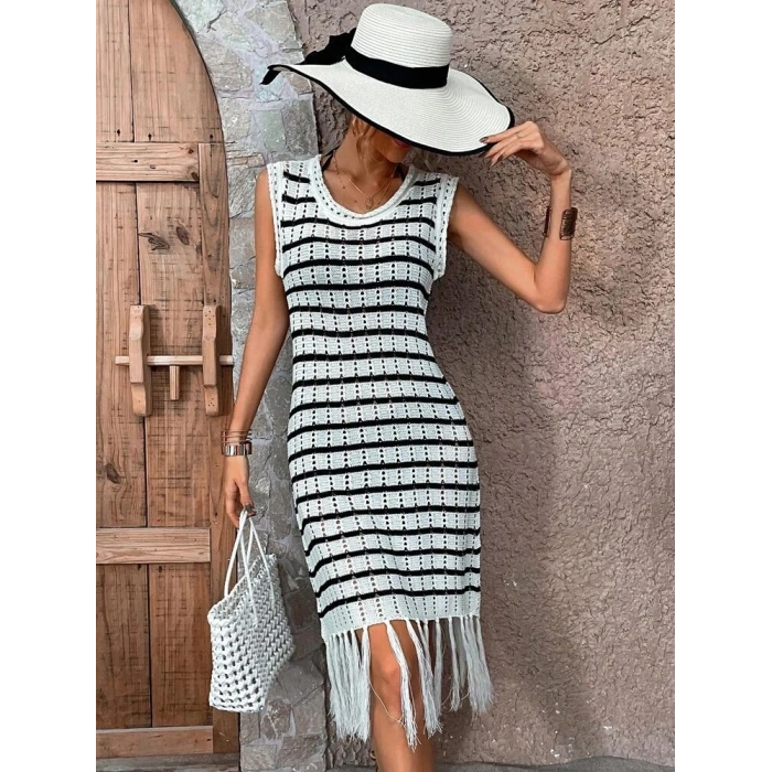 Kadın Kolsuz V Yaka Eteği Püsküllü çizgi Desen Triko Elbise