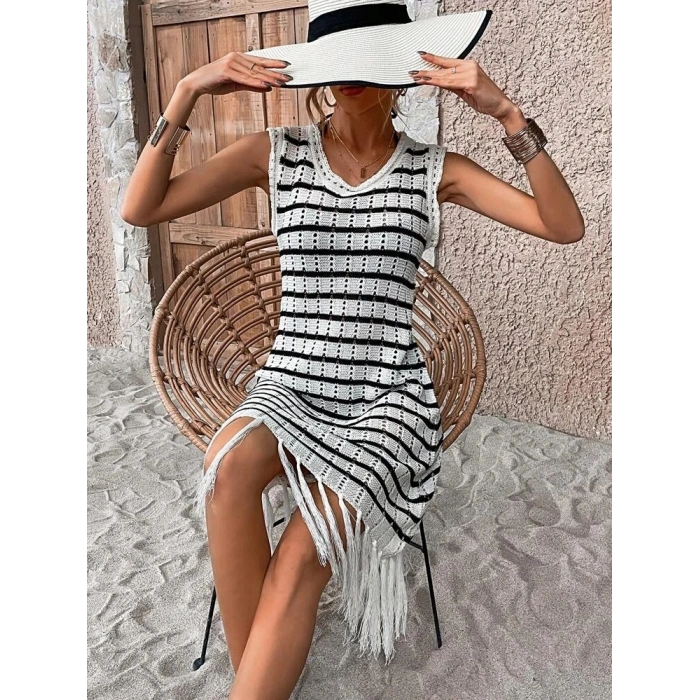 Kadın Kolsuz V Yaka Eteği Püsküllü çizgi Desen Triko Elbise