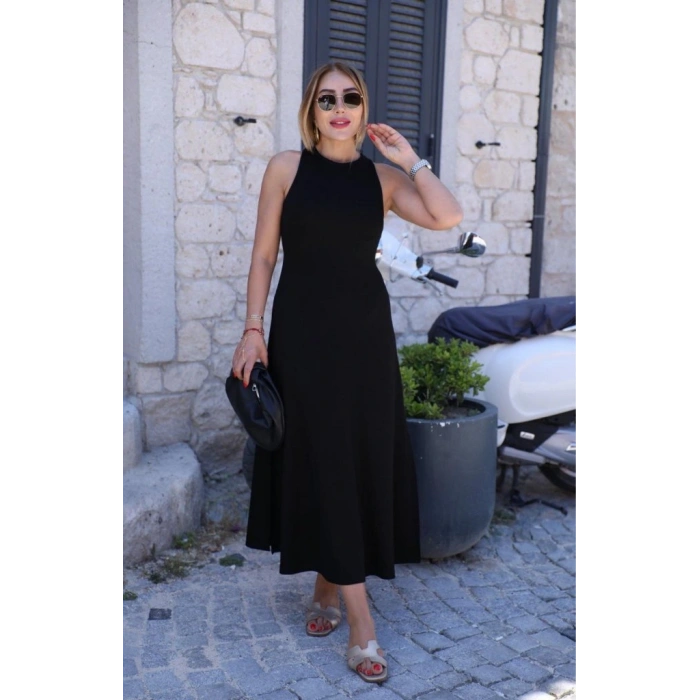 Kadın Omuzlardan Açık Arkadan Aksesuar Detaylı Yırtmaçlı Janjan Krep Elbise