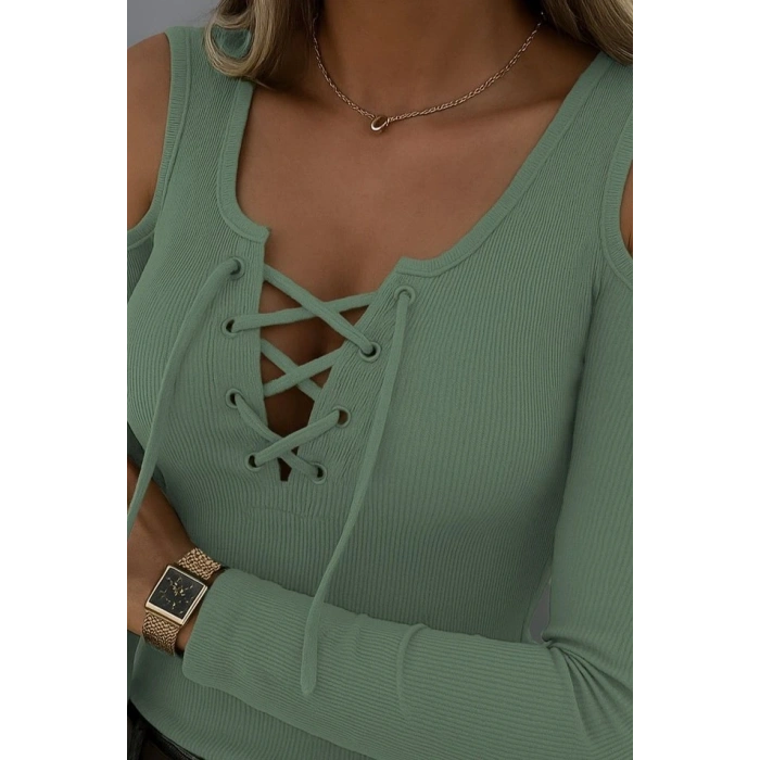 Kadın Omuzlardan Açık Uzun Kollu Bağcıklı Kaşkorse Bluz