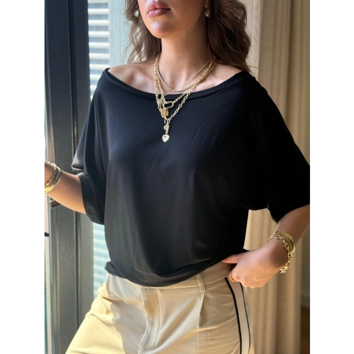 Kadın Tek Omuzu Açık Kısa Kollu Salaş Viskon Bluz