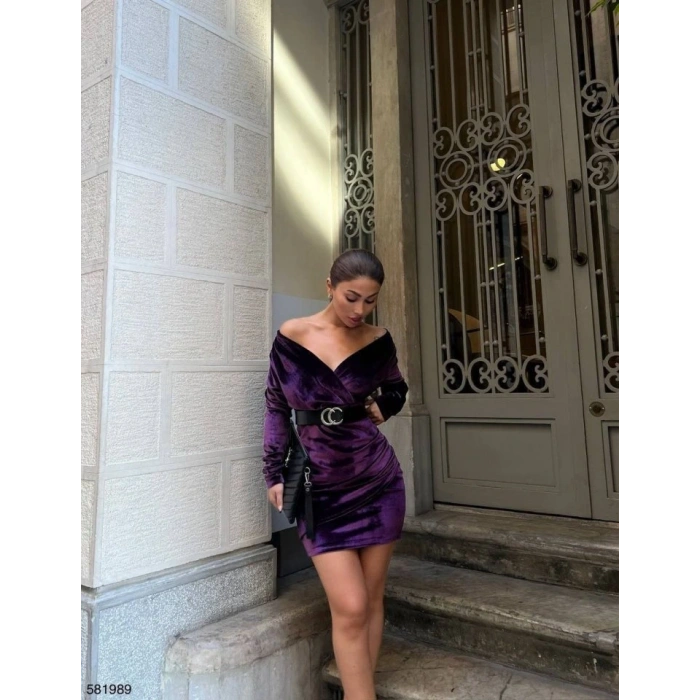 Kadın Uzun Kollu Kruvaze Yaka Omuz Dekolteli Kemer Dahil ini Kadife Elbise