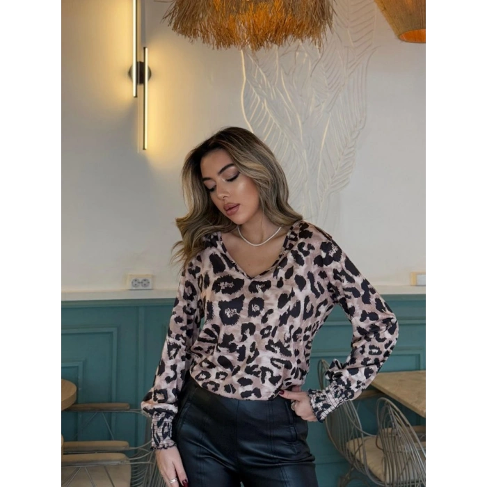 Kadın Uzun Kollu V Yakalı Leopar Desenli Dalgıç Bluz