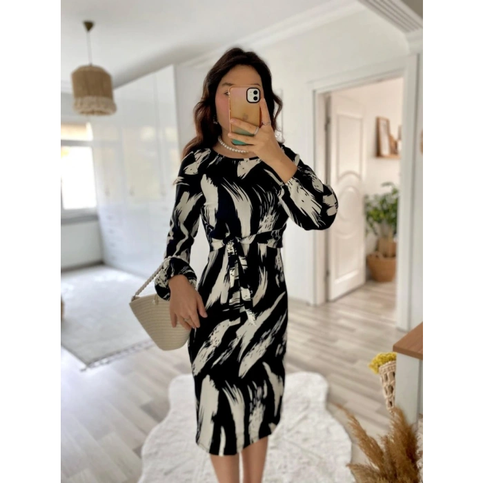 Kadın Uzun Kollu Yuvarlak Yaka Belden Kuşaklı Hazır Desenli Midi Krep Elbise