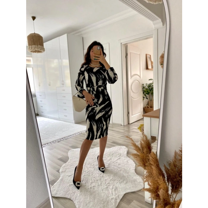 Kadın Uzun Kollu Yuvarlak Yaka Belden Kuşaklı Hazır Desenli Midi Krep Elbise