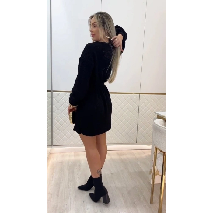 Kadın Uzun Kollu Yuvarlak Yakalı Kısa Triko Elbise