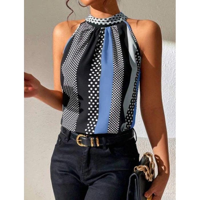 Kadın Yarım Balıkçı Yaka Kolsuz Mikro Bluz