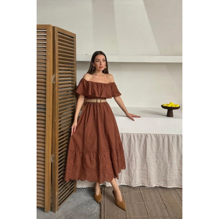Kahverengi Omzu Lastikli Brode Elbise