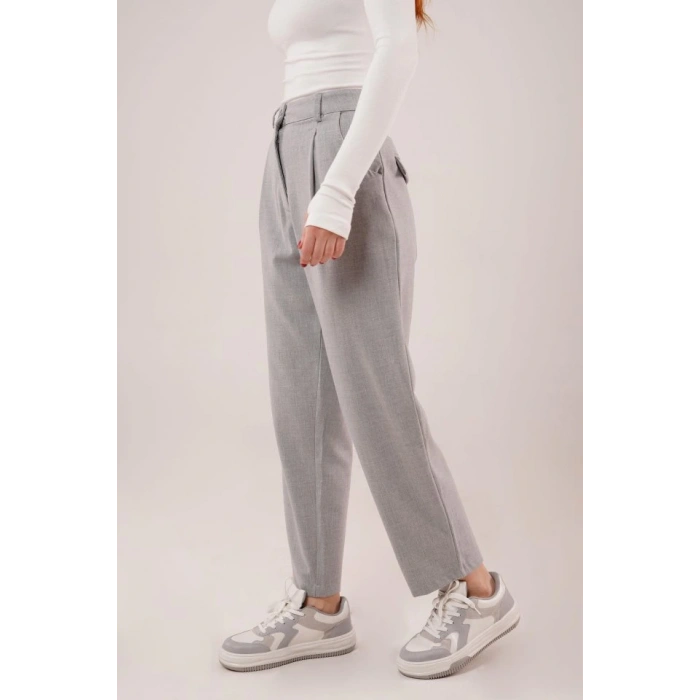 Kapama Cep Detaylı Gri Pantolon