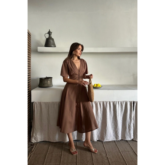 KETEN V YAKA ÖNDEN DÜĞMELİ ELBİE  Kahverengi