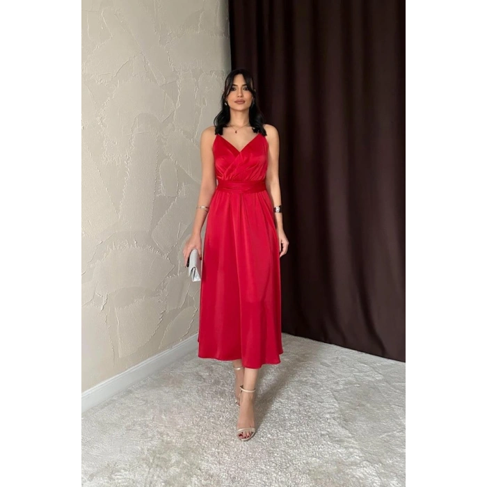 Kırmızı Taş Askılı Prenses Elbise