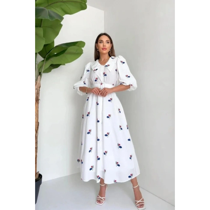 Kırmızı Yakası Çiçek otifli Kemerli Elbise