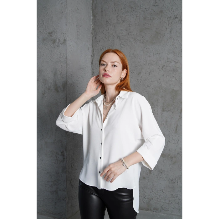 Kol Katlama Detaylı Beyaz Gömlek