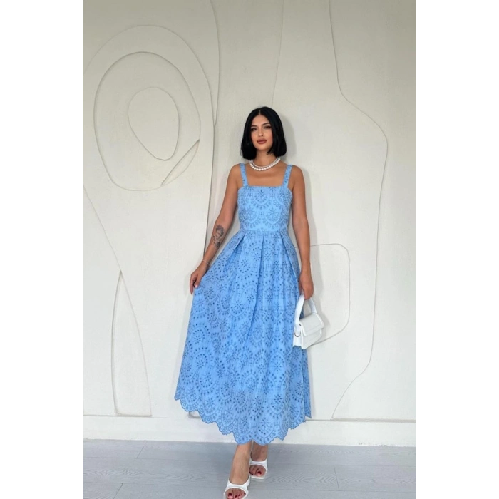 Mavi Askılı Aparatlı Brode Elbise