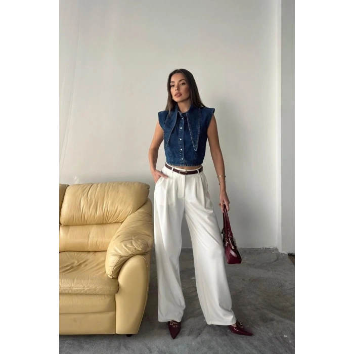 Mavi Yaka Detaylı Denim Crop