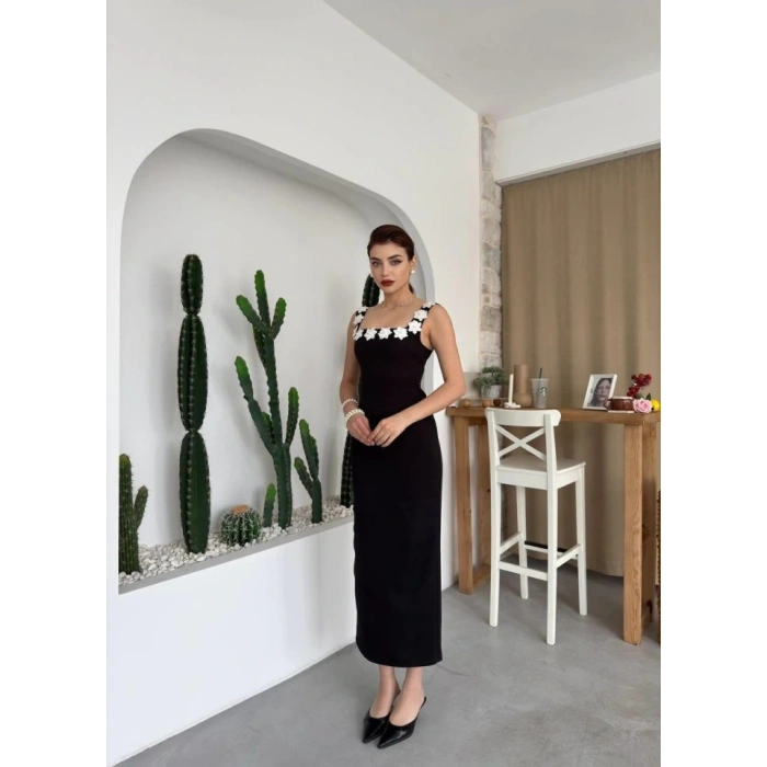 Mıng Çiçek Detaylı Elbise