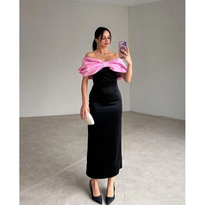 Pembe Önü Fiyonklu Elbise