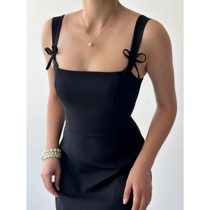 teel Fiyonk Detay Elbise