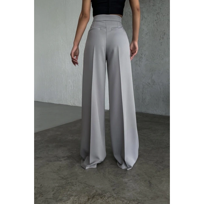 Üç Düğme Detayli Palazzo Pantolon