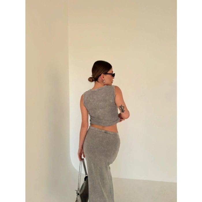 Uzun Etekli Önü Düğmeli Badi İkili Takım Gri
