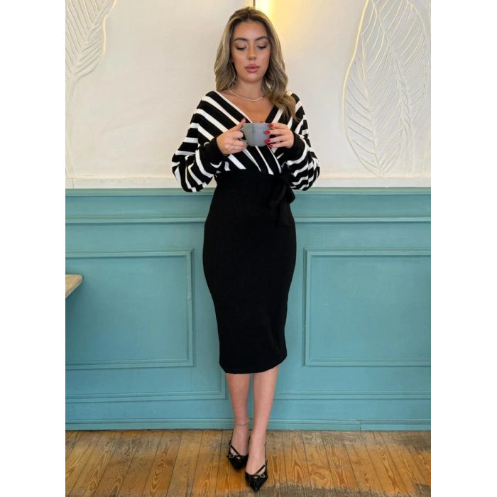 Uzun Kollu Kruvaze Yaka çizgi Desenli Kısa Triko Elbise