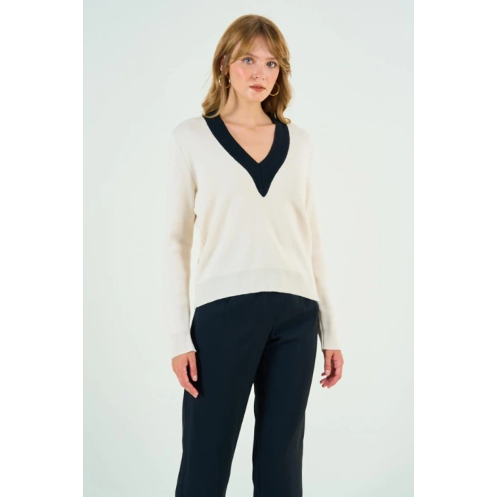 V Yaka Triko Kazak  KremSiyah