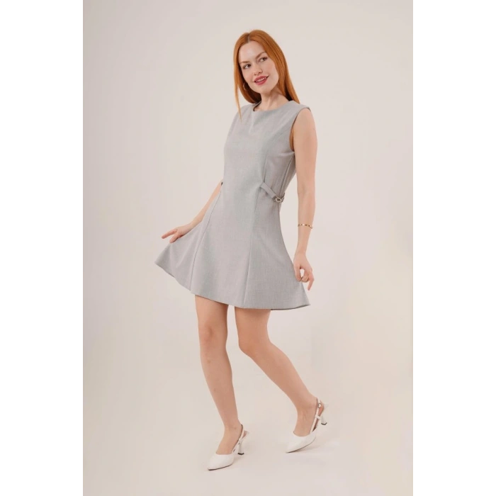 Yanları Zincir Detaylı ıfır Kol Gri Mini Elbise