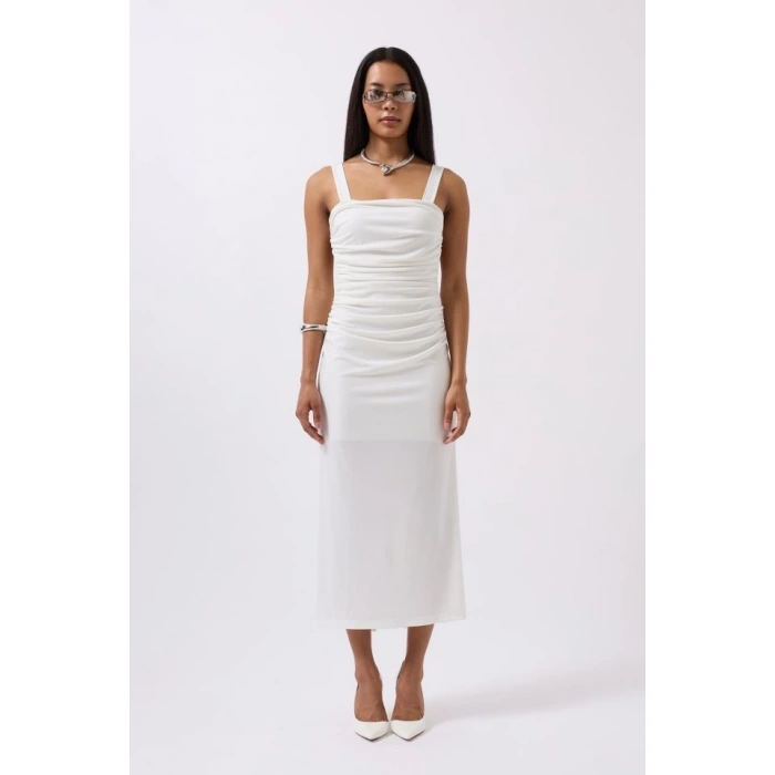 Yırtmaç Detay ırt Dekolte Elbise