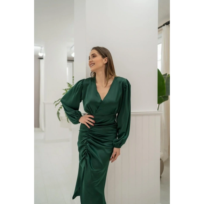 Zümrüt V Yaka aten Elbise