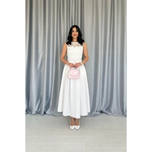 Beyaz Önü Dantel Detaylı Kemerli Elbise