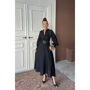 iyah Kemer Detaylı Uzun Elbise