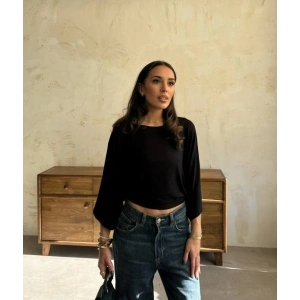 Kadın Kayık Yaka Yarasa Kol Dökümlü Kısa Bluz