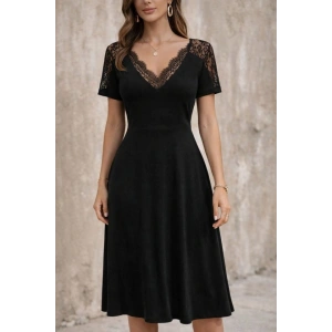 Kadın Kısa Kollu V Dantel Yakalı Midi Viskon Elbise