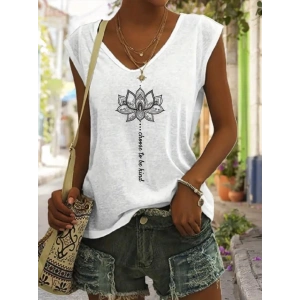 Kadın Kısa Kollu V Yaka önü Desenli Salaş Viskon Bluz