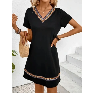 Kadın Kısa Kollu V Yakalı Etnik Desen şerit Detaylı Viskon Elbise