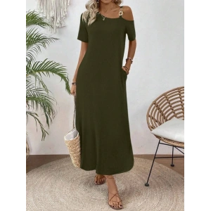 Kadın Tek Omuzdan Açık Toka Detaylı Yandan Yırtmaçlı Maksi Boy Viskon Elbise