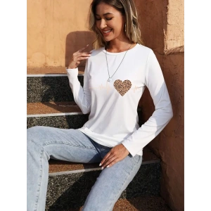 Kadın Uzun Kollu Bisiklet Yaka Kalp Desenli Bluz