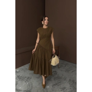 Kahverengi Büzgü Detaylı Keten Elbise