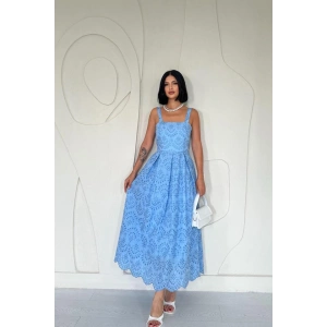 Mavi Askılı Aparatlı Brode Elbise