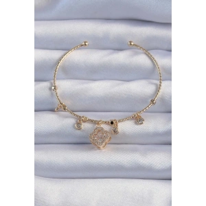 Pirinç Altın Renk Zirkon Taşlı Yonca Model Charm Bileklik