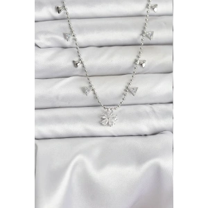 Pirinç Gümüş Renk Zirkon Taşlı Çiçek Model Kadın Kolye