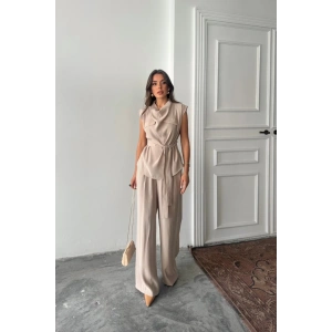 TENCEL ODAL KOLUZ BLUZ KAPALI CEP DETAYLI DÖKÜLÜ  PANTOLON TAKI  Bej