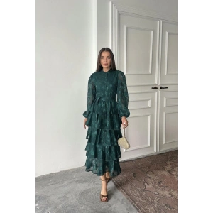 Zümrüt Valonlu Şeritli Kat Kat Elbise