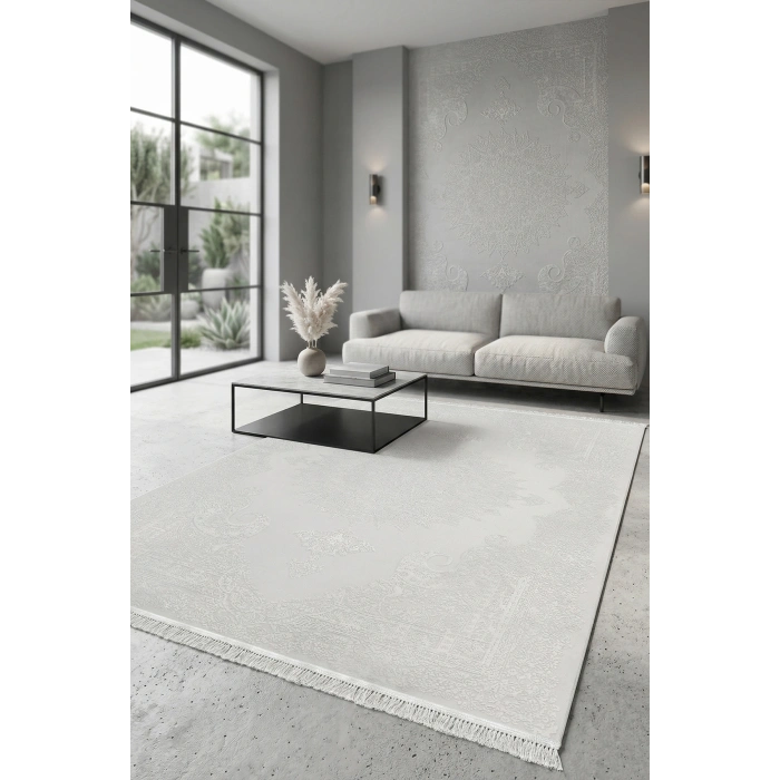 Deluxe Viskon Akrilik Halı – Şık Püskül Detaylı