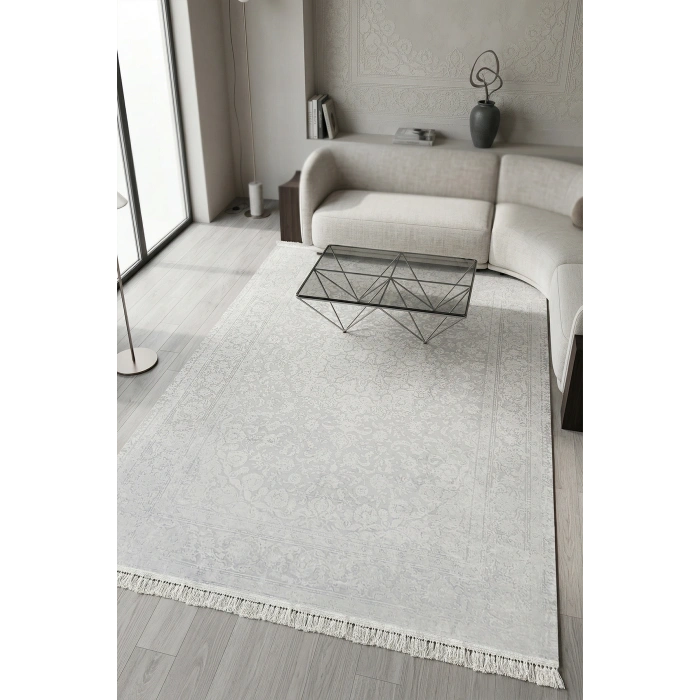 Deluxe Viskon Akrilik Halı – Şık Püskül Detaylı